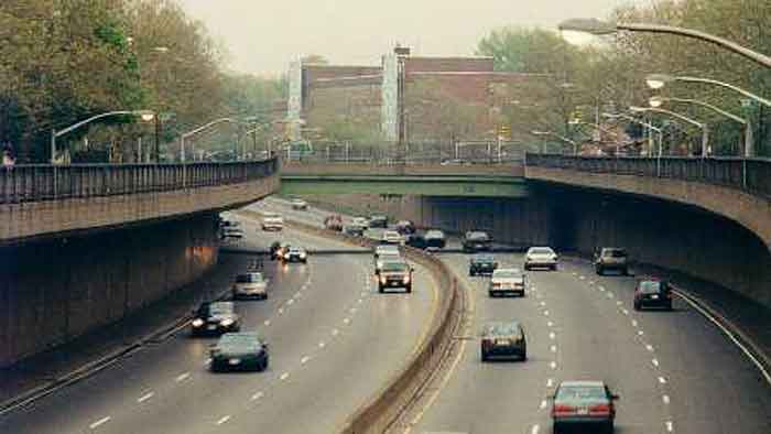 Grand Central Parkway East to 164th Street Image 0