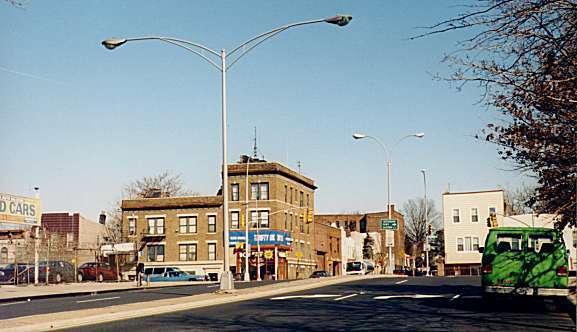 Eastern Pkwy M400's at Bushwick Ave