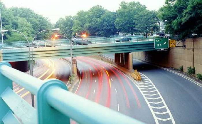 BQE I-278 North at 41st Avenue in Woodside, Queens Image 0