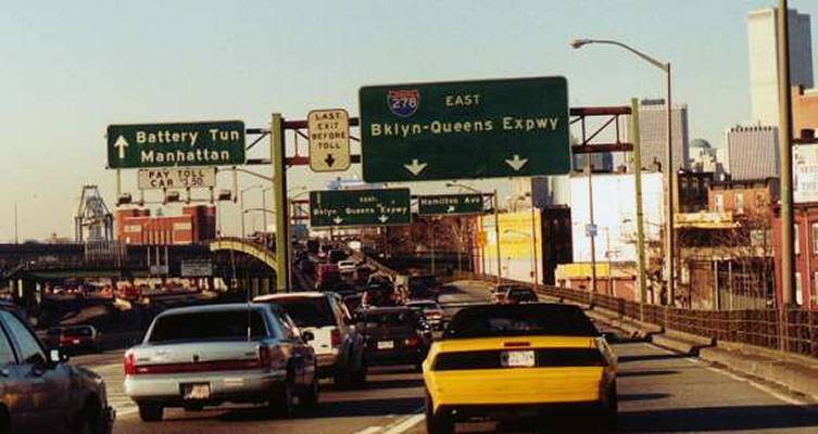 BQE I-278 Northbound at Battery Tunnel Plaza in Red Hook Image 0