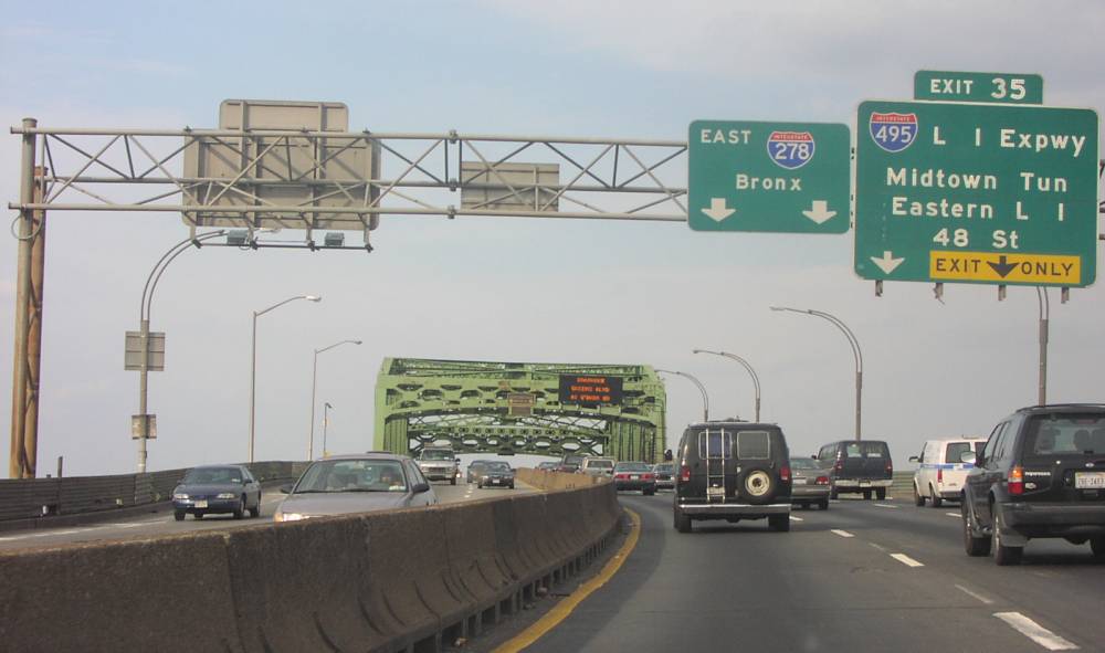 Brooklyn-Queens Expressway North Old Kosciuszko Bridge 2001 Image 3