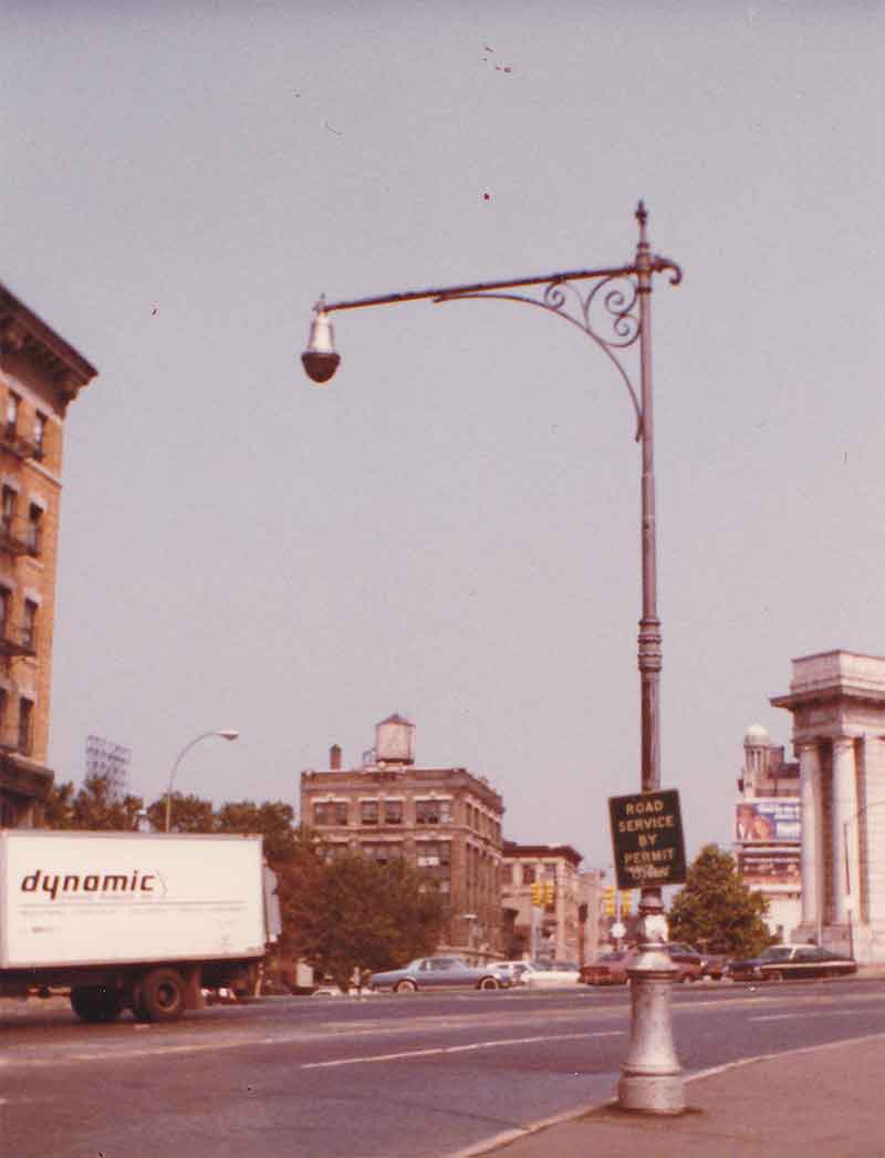 Old Cast Iron Lampposts Manhattan Bridge Image 3