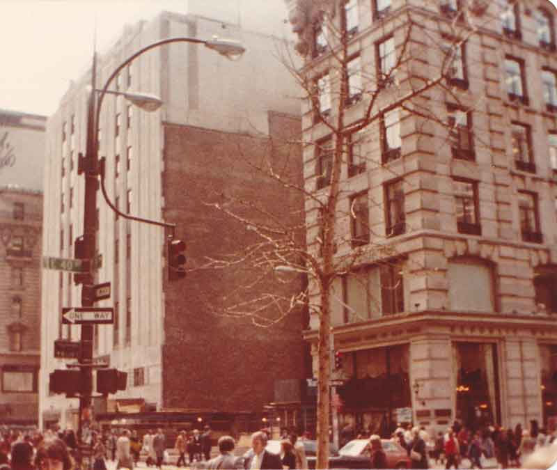 Bronzed 5th Avenue Donald Deskey Light Pole 40th Street Image 0