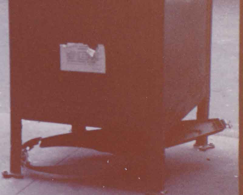 Donald Deskey Lamppost Roadkill 5th Avenue 42nd Street Image 3