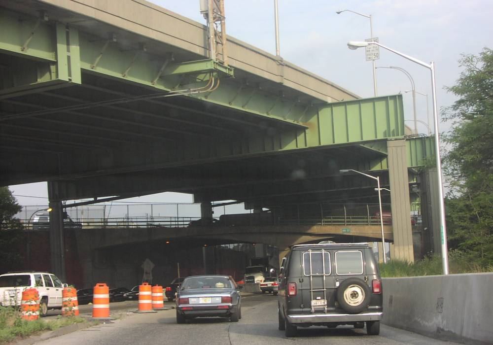Long Island Expressway Entrance Ramp from BQE Exit 35 Image 2