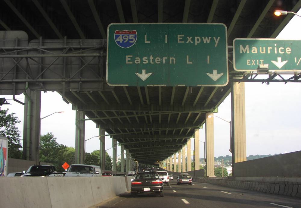 Long Island Expressway LIE Lower Deck East to Maurice Avenue Image 1