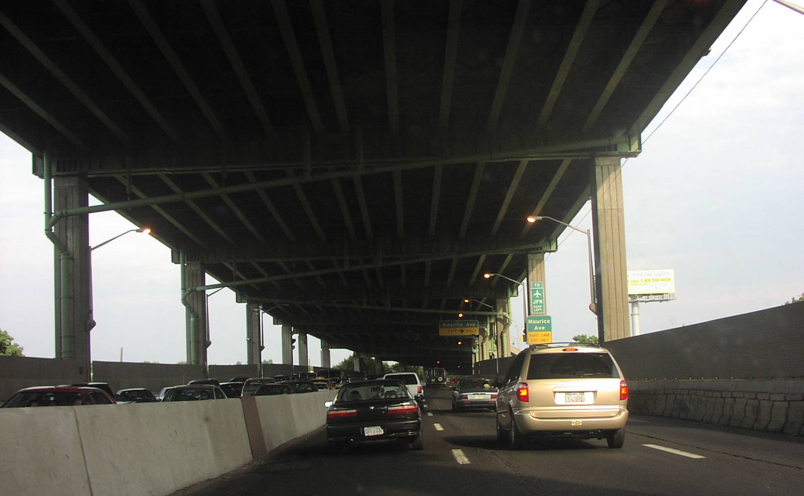 Long Island Expressway LIE Lower Deck East to Maurice Avenue Image 3