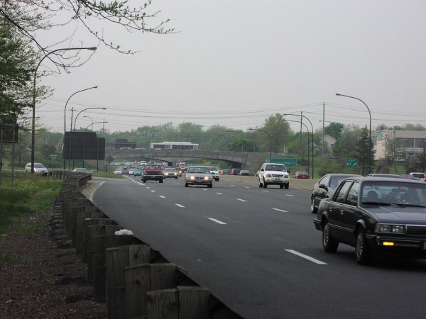 Meadowbrook Parkway at Old Country Road Exit M1 Image 1