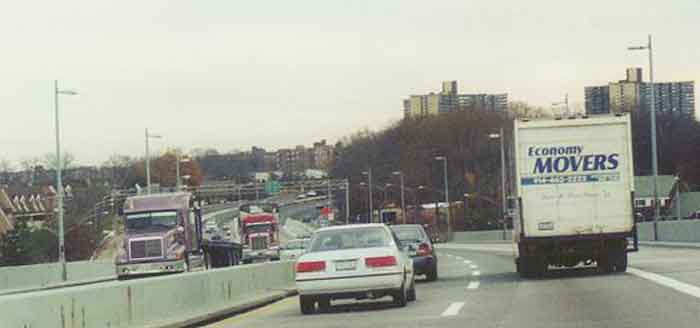 Throgs Neck Bridge Southbound Queens Landing Image 3