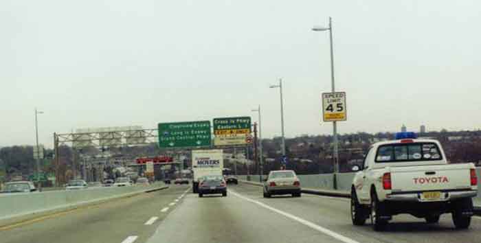 Throgs Neck Bridge Southbound Queens Approach Image 0