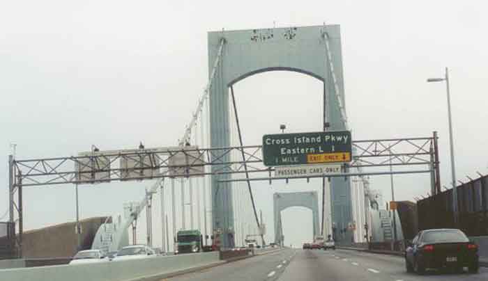 Throgs Neck Bridge Approaching Midspan Southbound Image 2